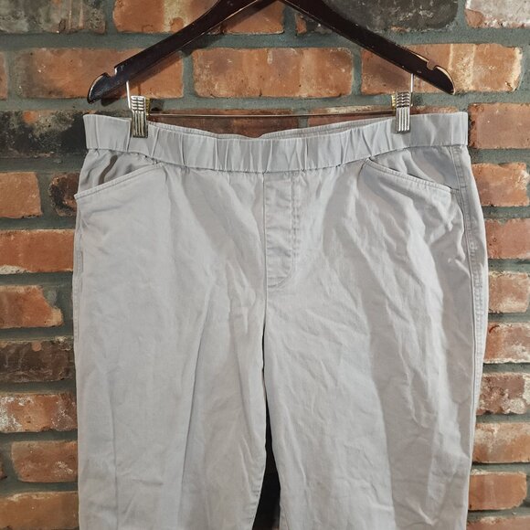 Lands' End Lot of (2) Mid-rise Cropped Pull-on Chino Pants Minimalist Women's 18 - Picture 3 of 10